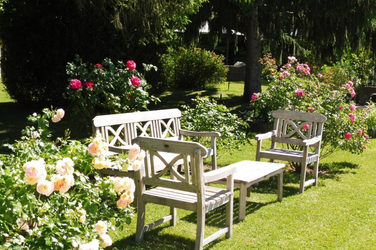 Gite Pause Au Jardin Piscine Chauffee Saint-Branchs Exterior foto