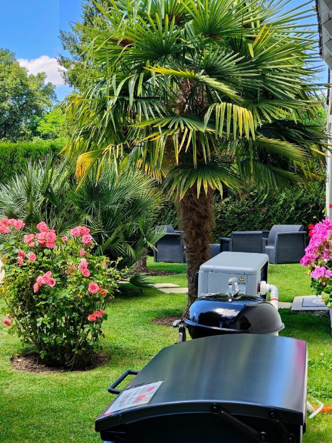 Gite Pause Au Jardin Piscine Chauffee Saint-Branchs Exterior foto