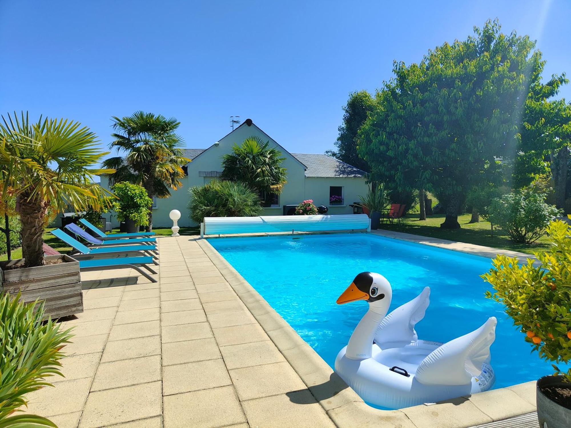Gite Pause Au Jardin Piscine Chauffee Saint-Branchs Exterior foto